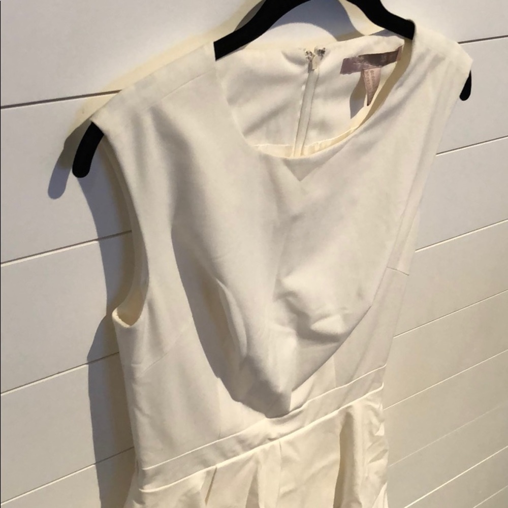 Fitted White pencil dress